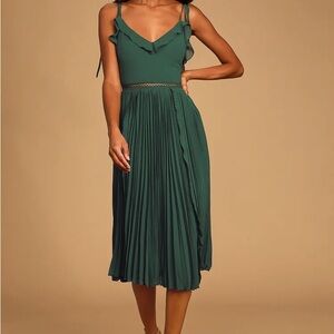 ‼️SOLD!!! Never a Dull Moment Emerald Green Tie-Strap Pleated Midi Dress